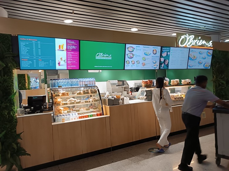 吉隆坡國際機場之轉機(KLIA2入境、KLIA1出境)及適合小睡休息地點全紀錄 — 赤道三國文化休閒行旅 之 馬來西亞篇 吉隆坡國際機場 (Kuala Lumpur International Airport)