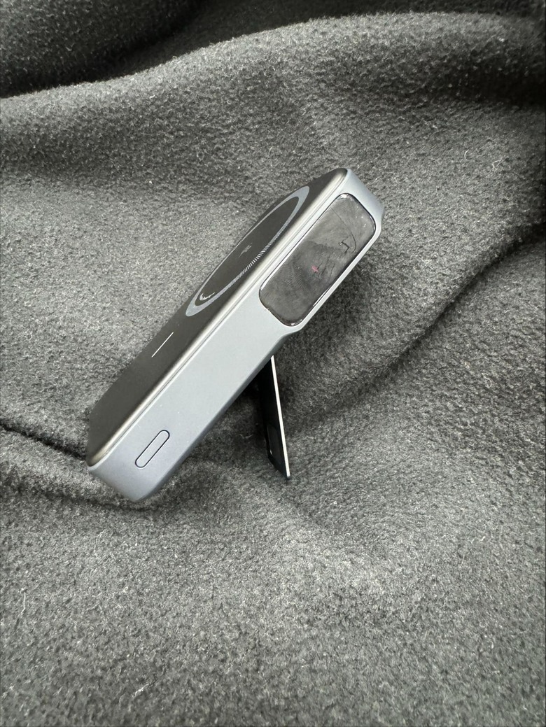 點我看大圖 #開箱 apple專用便攜磁吸式行充