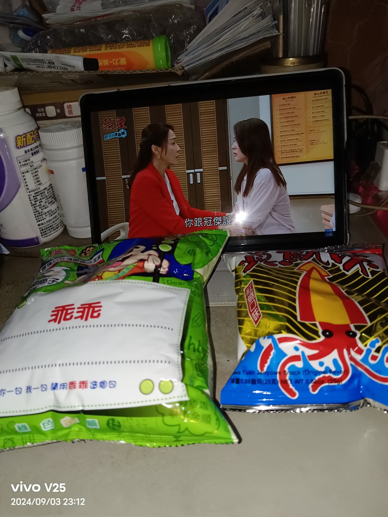 這些零食歷久不衰，追劇的夥伴