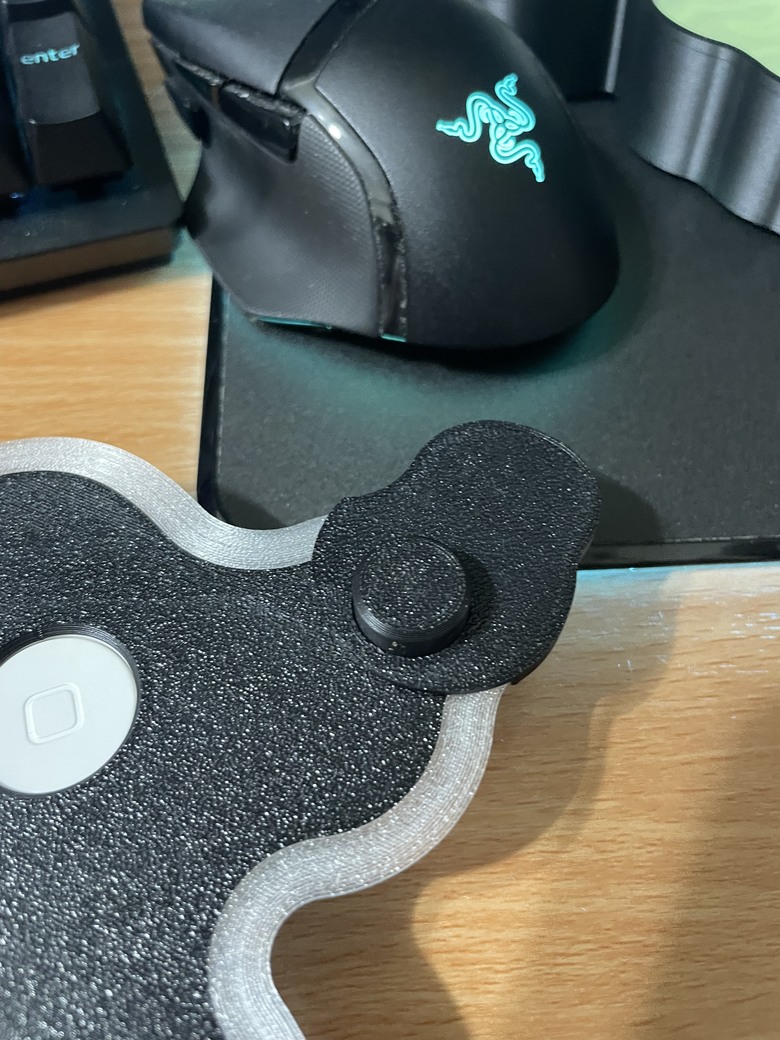 點我看大圖 為了 Razer Chroma 能付出多少的愛 - Razer Chroma ARGB 控制器與自製 Chroma 信仰裝飾燈