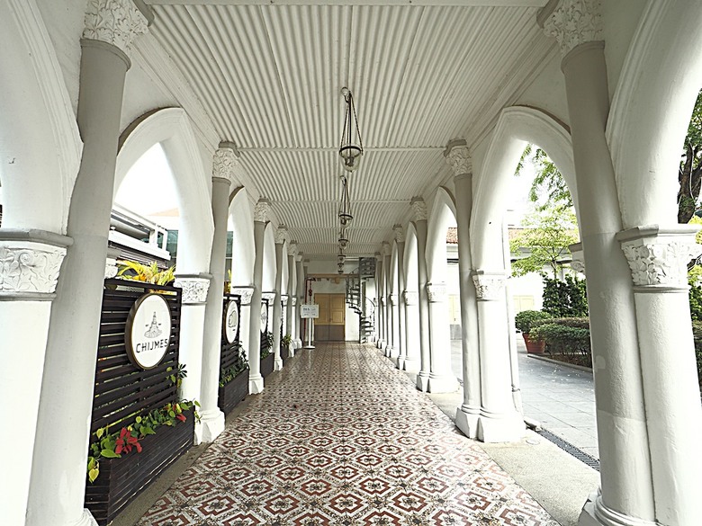 新加坡國家博物院(National Museum of Singapore)、土生華人博物館(Peranakan Museum)、善牧主教座堂(Cathedral of the Good Shepherd)、讚美廣場(CHIJMES Hall),還有地鐵勞明達站附近的土司工坊 — 赤道三國文化休閒行旅 之 新加坡篇 第六回 博物館規劃區(Museum Planning Area)