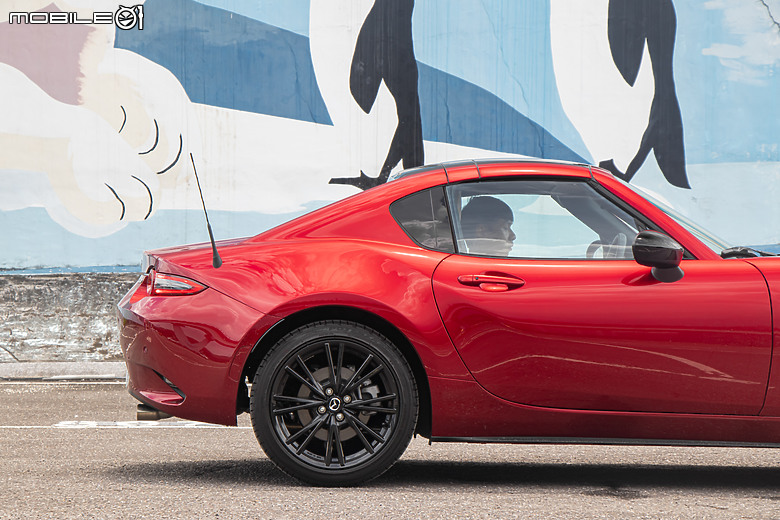 Mazda MX-5 RF 小改款試駕｜沒出手排也想買！