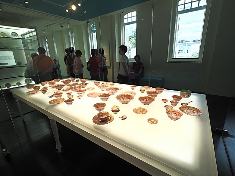 新加坡國家博物院(National Museum of Singapore)、土生華人博物館(Peranakan Museum)、善牧主教座堂(Cathedral of the Good Shepherd)、讚美廣場(CHIJMES Hall)，還有地鐵勞明達站附近的土司工坊 — 赤道三國文化休閒行旅 之 新加坡篇 第六回 博物館規劃區(Museum Planning Area)