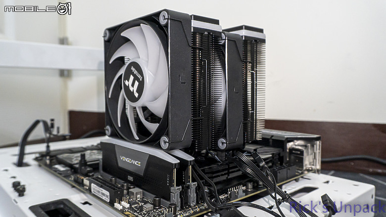 點我看大圖 【開箱】黑化塔散與RGB的結合 | Thermaltake ASTRIA 600 ARGB