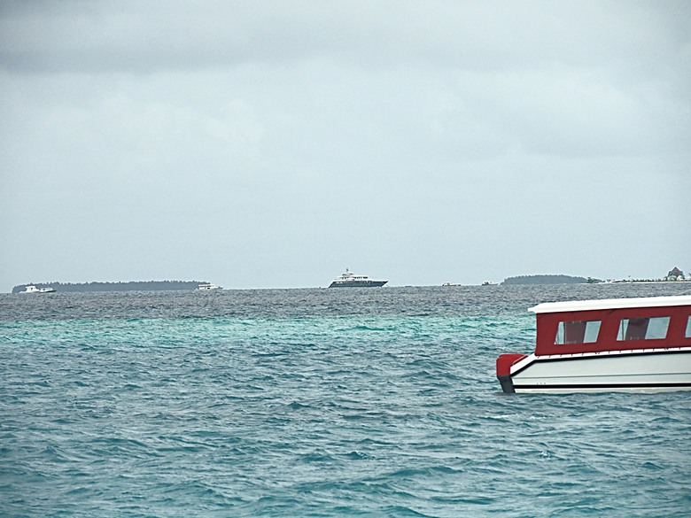 入住The Standard Maldives、碼頭邊珊瑚礁浮潛、出海賞海豚、環礁潟湖體驗 — 赤道三國文化休閒行旅 之 馬爾地夫篇 第一回 潟湖泳池水上屋(Lagoon Overwater Pool Villa)