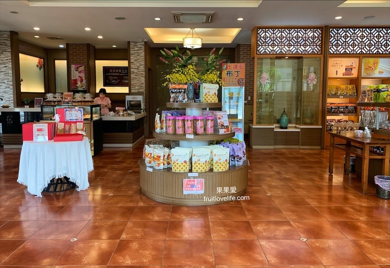 點我看大圖 好吃不黏牙的麥芽餅,烤過的餅乾香氣加上不甜膩的餡料,讓我們拆了一包還會想繼續吃下包