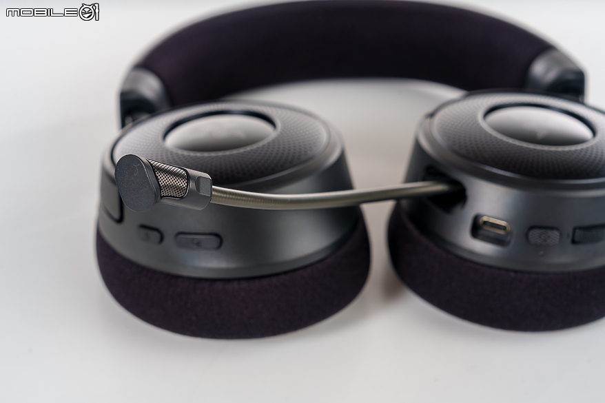 Razer Kraken V4 & Wolverine V3 Pro 體驗報告｜炫彩無”線“的絕佳遊戲組合
