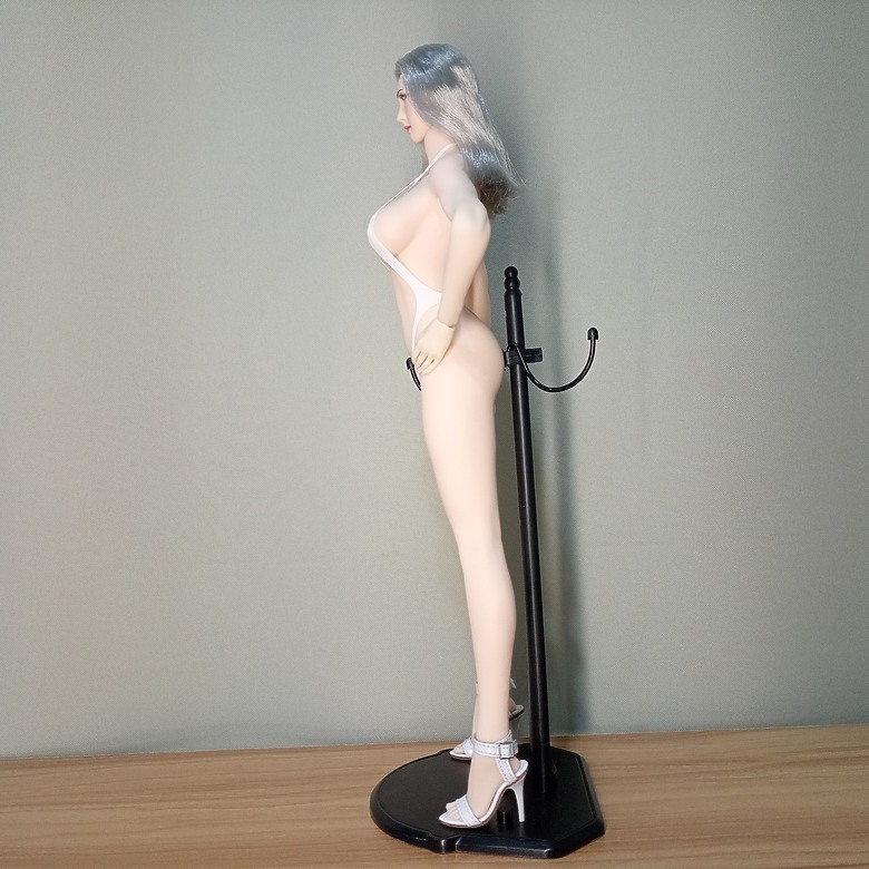 【開箱】Tbleague Phicen S52A 1/6 12吋 全包膠白肌素體可拆腳
