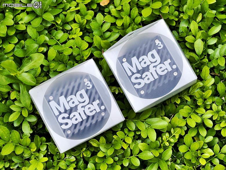 點我看大圖 THINKTHING 雙向磁吸充電組開箱實測 – MagSafe 行動充電器到底有多強?