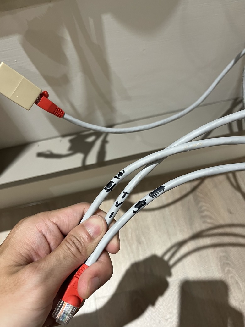 看不懂新房弱電箱內的網路