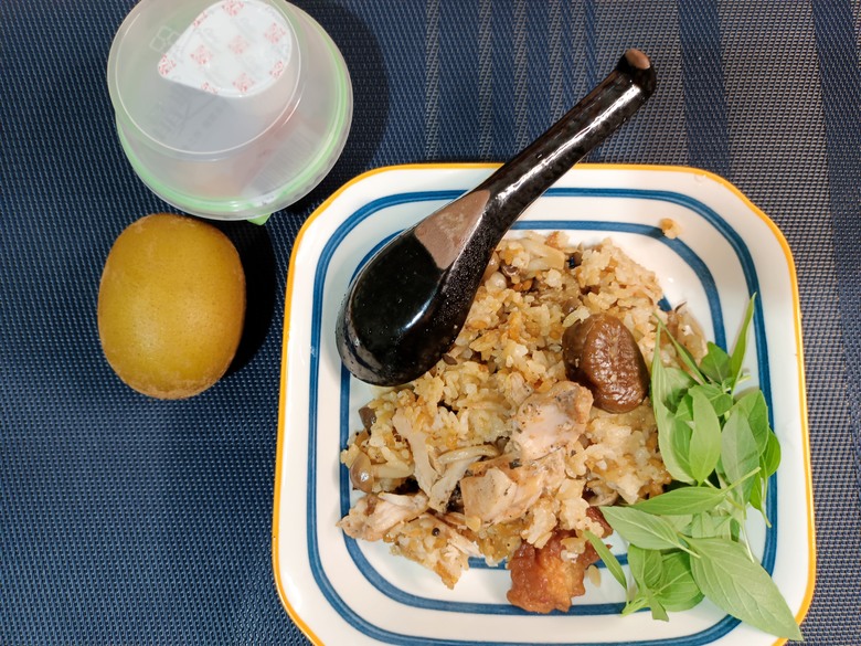 粟子季節來囉~來個粟子燒雞煲仔飯
