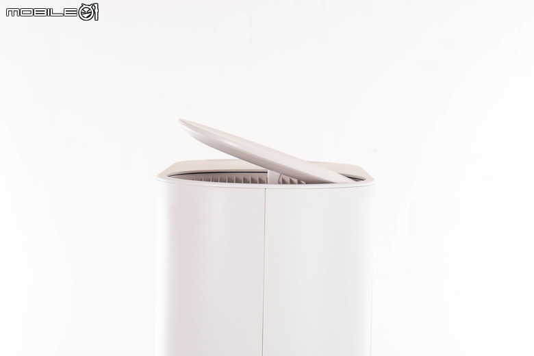 LG PuriCare 雙變頻除濕機 DD121MWE0 開箱實測 以美型設計搭配高效除濕性能