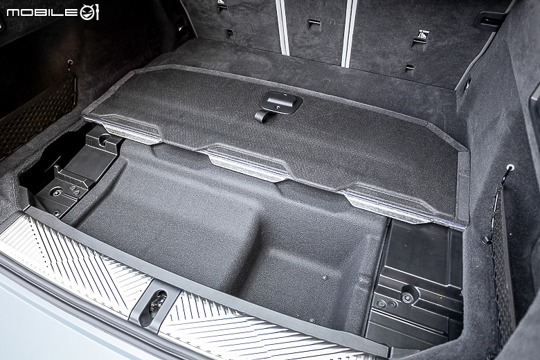 BMW i5 eDrive40 Touring 試駕｜有空間有品味，市場唯一純電旅行車！