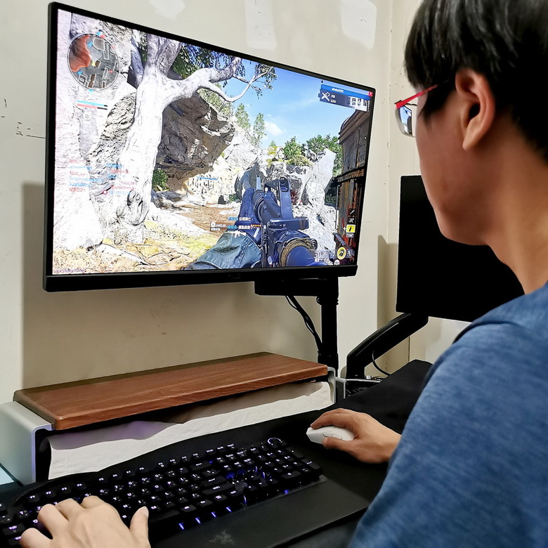 Razer Viper V3 Pro - 極輕量 光滑觸感 專業玩家打造