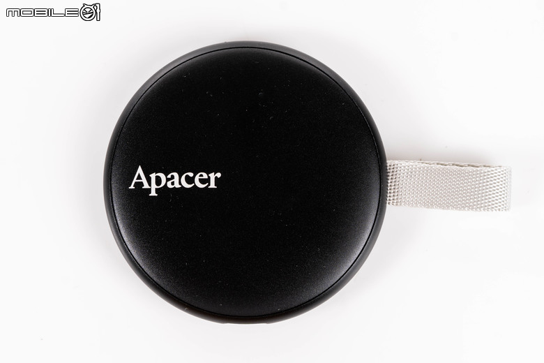 Apacer AS725 Magnetic Portable SSD 開箱實測 以迷你合手觸感隨身擴充 iPhone 容量