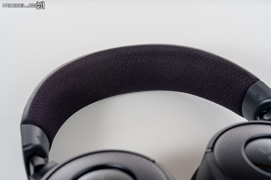Razer Kraken V4 & Wolverine V3 Pro 體驗報告｜炫彩無”線“的絕佳遊戲組合