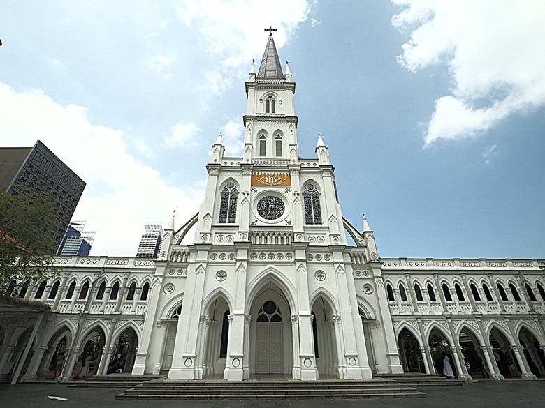 新加坡國家博物院(National Museum of Singapore)、土生華人博物館(Peranakan Museum)、善牧主教座堂(Cathedral of the Good Shepherd)、讚美廣場(CHIJMES Hall)，還有地鐵勞明達站附近的土司工坊 — 赤道三國文化休閒行旅 之 新加坡篇 第六回 博物館規劃區(Museum Planning Area)