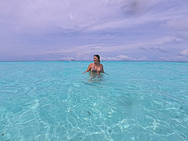 入住The Standard Maldives、碼頭邊珊瑚礁浮潛、出海賞海豚、環礁潟湖體驗 — 赤道三國文化休閒行旅 之 馬爾地夫篇 第一回 潟湖泳池水上屋(Lagoon Overwater Pool Villa)