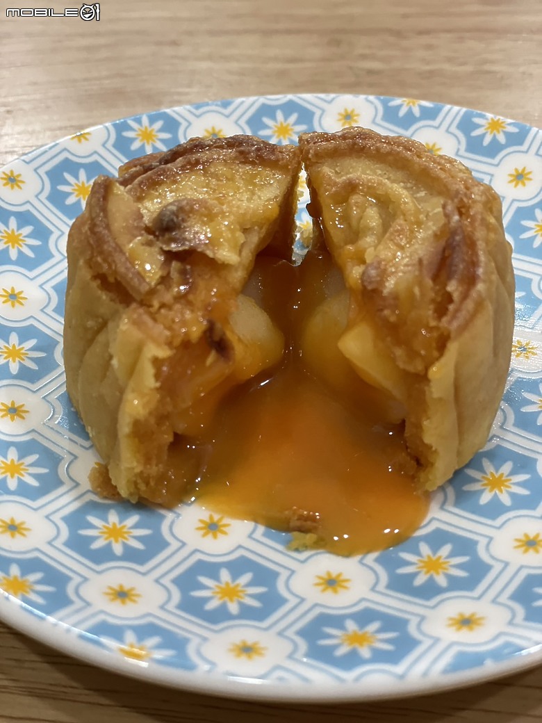 點我看大圖 驚艷味蕾的20週年慶典:Mobile01 x 王鵬傑聯名中秋禮盒開箱