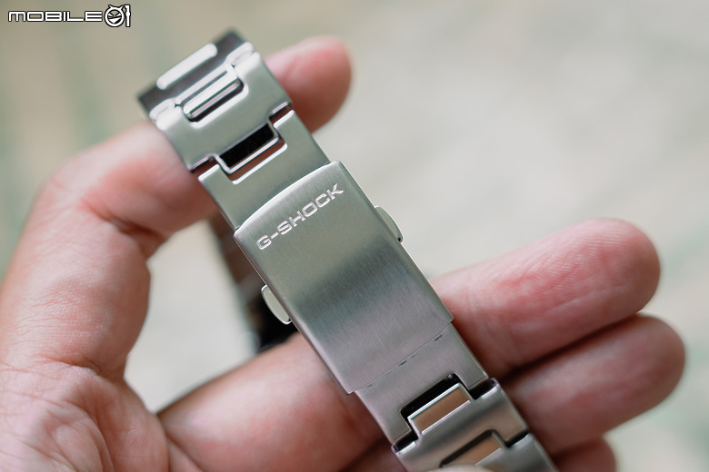 G-SHOCK G-STEEL GM-2110D 體驗報告｜強化金屬光澤、色彩更繽紛！