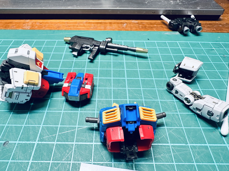 「再忙也要組模型」-RG RX-78-2 2.0 製作分享