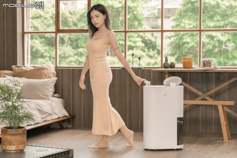 LG PuriCare 雙變頻除濕機 DD121MWE0 開箱實測 以美型設計搭配高效除濕性能