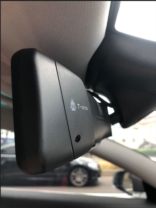 終於入手Tesla model3 心得與改裝配件分享