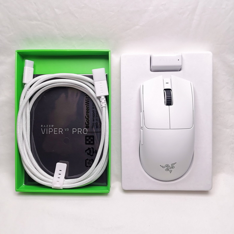 Razer Viper V3 Pro - 極輕量 光滑觸感 專業玩家打造