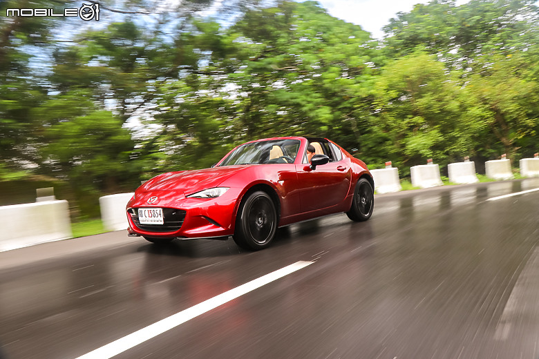 Mazda MX-5 RF 小改款試駕|沒出手排也想買!