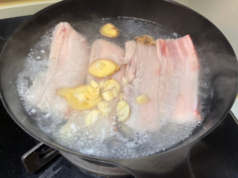 點我看大圖 換了小V琺瑯鑄鐵平底鍋,感覺廚藝大大進步!