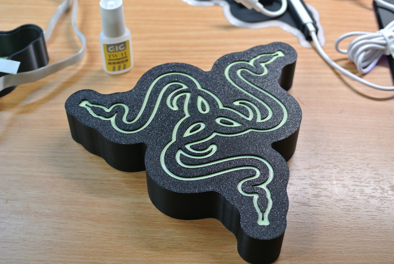 點我看大圖 為了 Razer Chroma 能付出多少的愛 - Razer Chroma ARGB 控制器與自製 Chroma 信仰裝飾燈