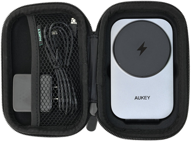 AUKEY MagFusion Z Qi2三合一磁吸折疊式旅行無線充電盤開箱