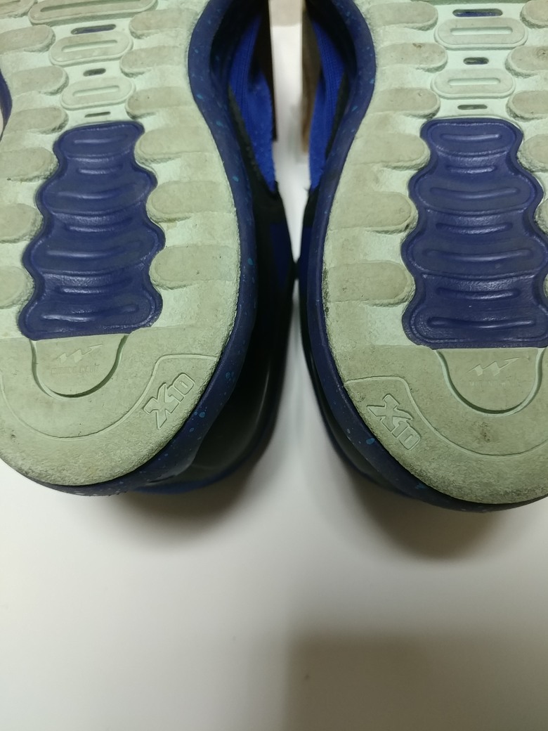 點我看大圖 Mizuno美津濃鞋,以前大底x10技術 漸漸消失。