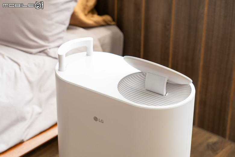 LG PuriCare 雙變頻除濕機 DD121MWE0 開箱實測 以美型設計搭配高效除濕性能