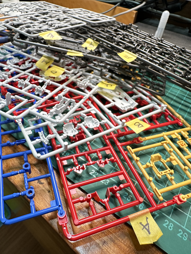 「再忙也要組模型」-RG RX-78-2 2.0 製作分享