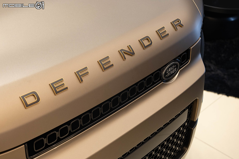 Defender OCTA 賞車實拍,最新旗艦車型、性能與越野能力都是Defender車系最強!