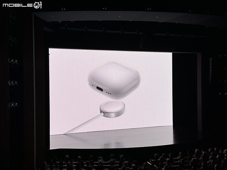 蘋果發表會周邊直擊|不僅新色、Apple Watch 10大螢、AirPods 4也來主動式抗噪!