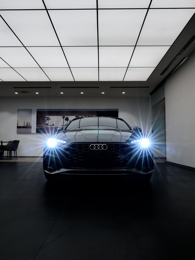Audi A5 Sportback 40 TFSI S line｜金屬克洛諾斯灰 Chronos grey Z7｜交車照片分享