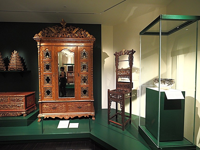 新加坡國家博物院(National Museum of Singapore)、土生華人博物館(Peranakan Museum)、善牧主教座堂(Cathedral of the Good Shepherd)、讚美廣場(CHIJMES Hall)，還有地鐵勞明達站附近的土司工坊 — 赤道三國文化休閒行旅 之 新加坡篇 第六回 博物館規劃區(Museum Planning Area)