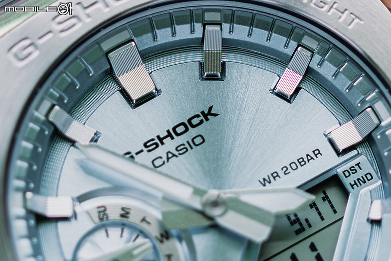G-SHOCK G-STEEL GM-2110D 體驗報告｜強化金屬光澤、色彩更繽紛！