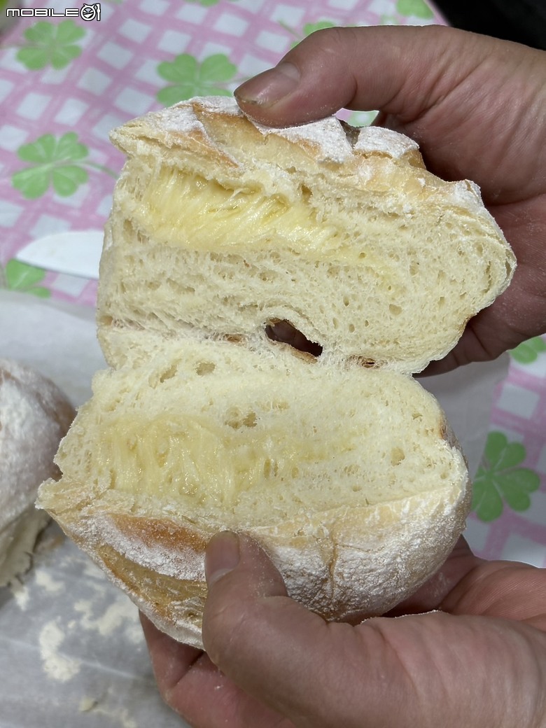 點我看大圖 健康自製軟歐包,享受美味與親子同樂時光