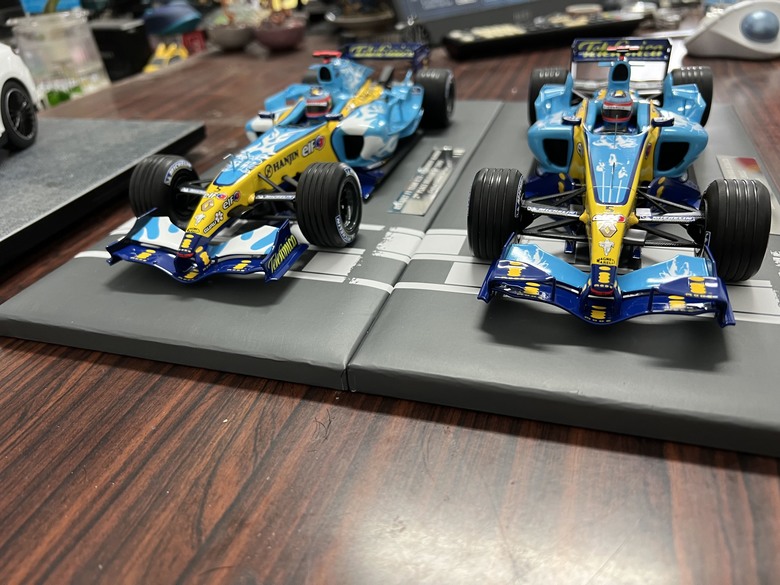 [開箱]F1 1/18 RENAULT R25 FERNANDO ALONSO BRITISH GP