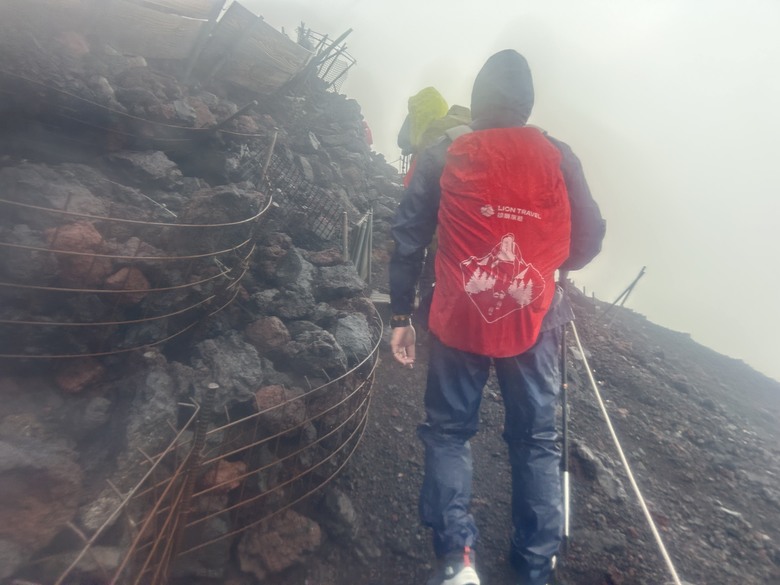 挑戰「珊珊」來遲的富士山登頂全紀錄( 下集 )