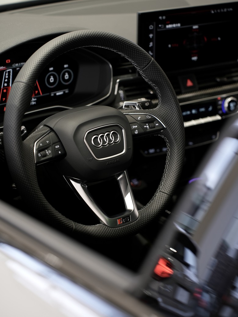 Audi RS 4 Avant｜磐石灰 Nardo Gray T3｜實車照片分享
