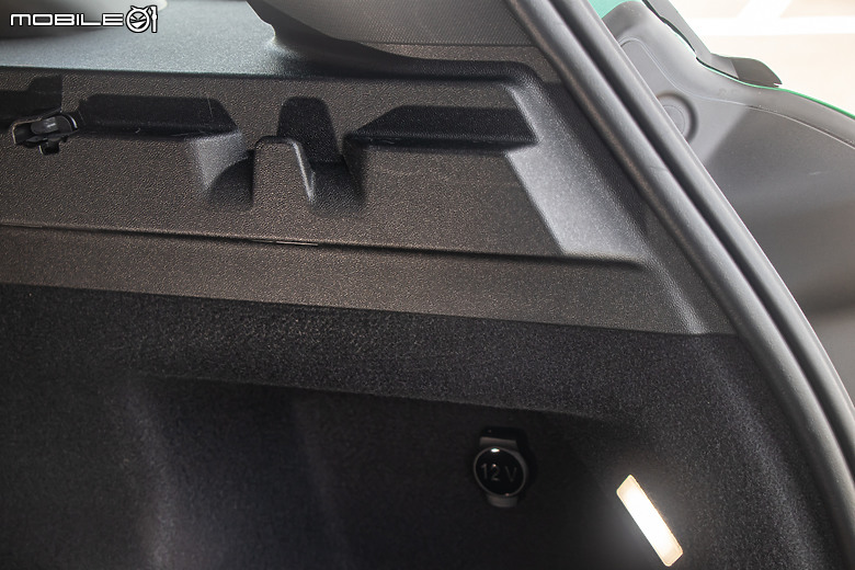 MINI Countryman SE All4 試駕｜帶電個性更親民，不是粉絲也動心！