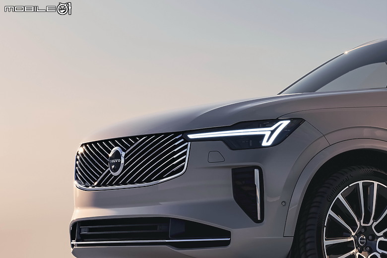 【海外新訊】Volvo 純電旗艦休旅 EX90 及大幅改款 XC90 聯袂亮相!