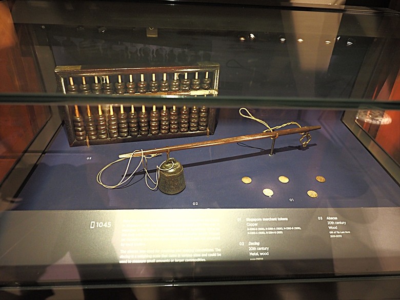 新加坡國家博物院(National Museum of Singapore)、土生華人博物館(Peranakan Museum)、善牧主教座堂(Cathedral of the Good Shepherd)、讚美廣場(CHIJMES Hall),還有地鐵勞明達站附近的土司工坊 — 赤道三國文化休閒行旅 之 新加坡篇 第六回 博物館規劃區(Museum Planning Area)