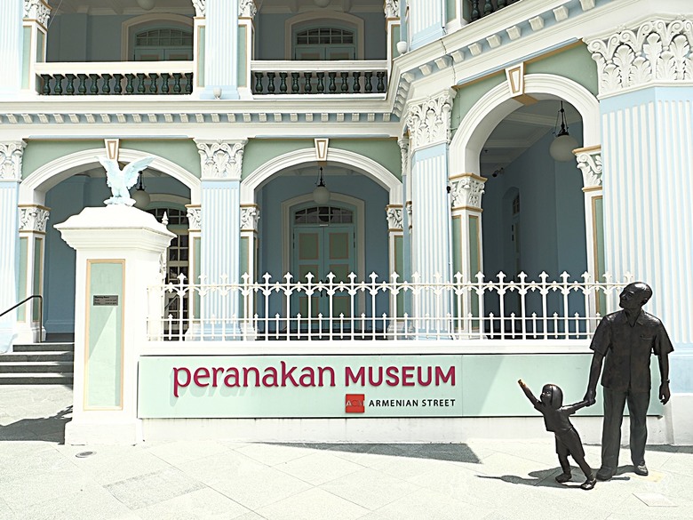 新加坡國家博物院(National Museum of Singapore)、土生華人博物館(Peranakan Museum)、善牧主教座堂(Cathedral of the Good Shepherd)、讚美廣場(CHIJMES Hall),還有地鐵勞明達站附近的土司工坊 — 赤道三國文化休閒行旅 之 新加坡篇 第六回 博物館規劃區(Museum Planning Area)