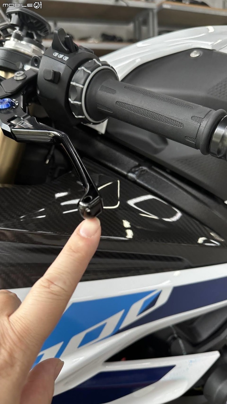 【最後一刻才開箱】菜雞的第一台重機 BMW S1000RR M版(23年式)