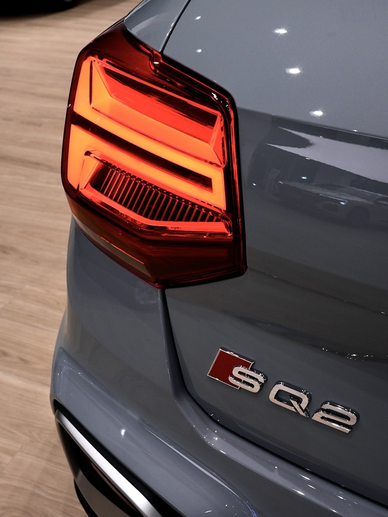 Audi SQ2｜珍珠銀箭灰 Arrow grey 1X｜實車照片分享
